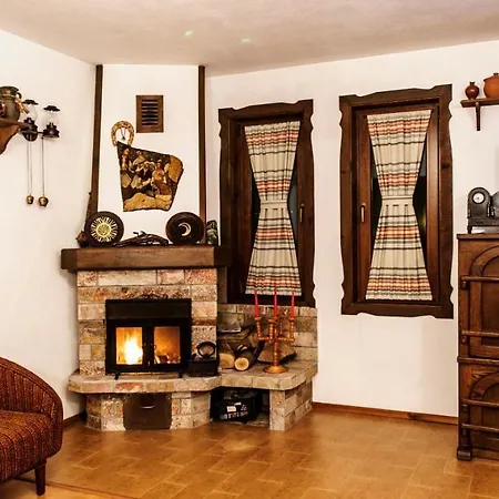 Hotel Pirinski - Old Adjev