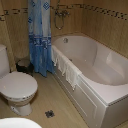 Hotel Pirinski - Old Adjev